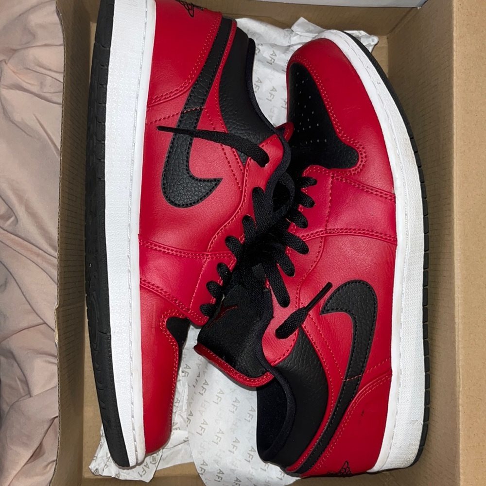Jordan 1 retro low